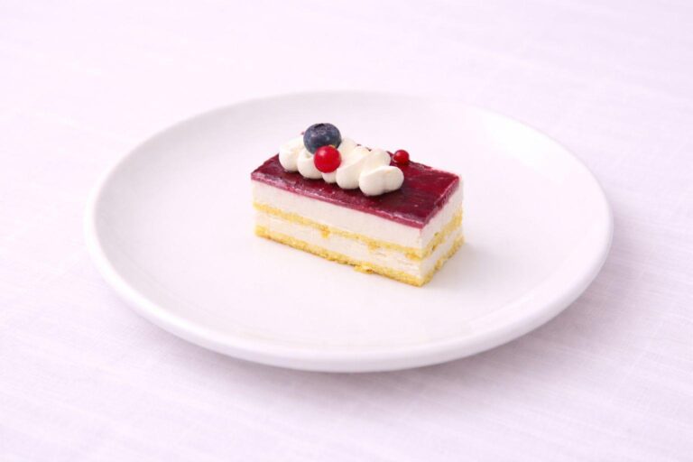 TORTA MASCARPONE e FRUTTI DI BOSCO